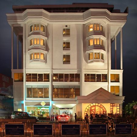 فندق Kochiفي  فندق أباد بلازا المظهر الخارجي الصورة